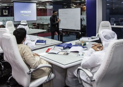 أفضل معهد انجليزي في دبي The best English institute in Dubai